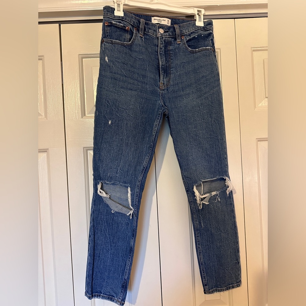 Abercrombie & Fitch The Skinny High Rise Jeans